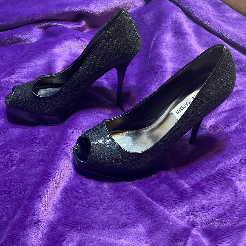 Steve Madden black heels